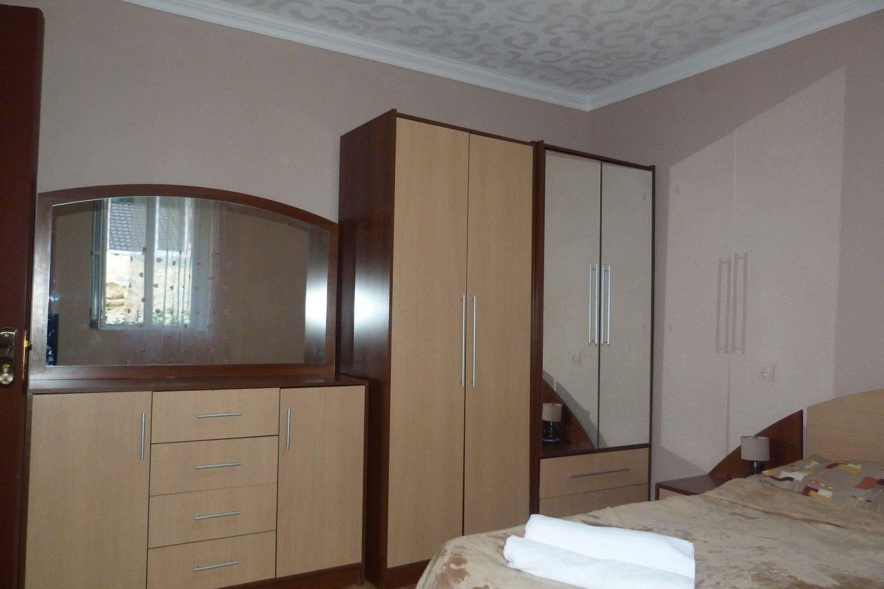 Sunny Guesthouse Stepantsminda Exterior photo